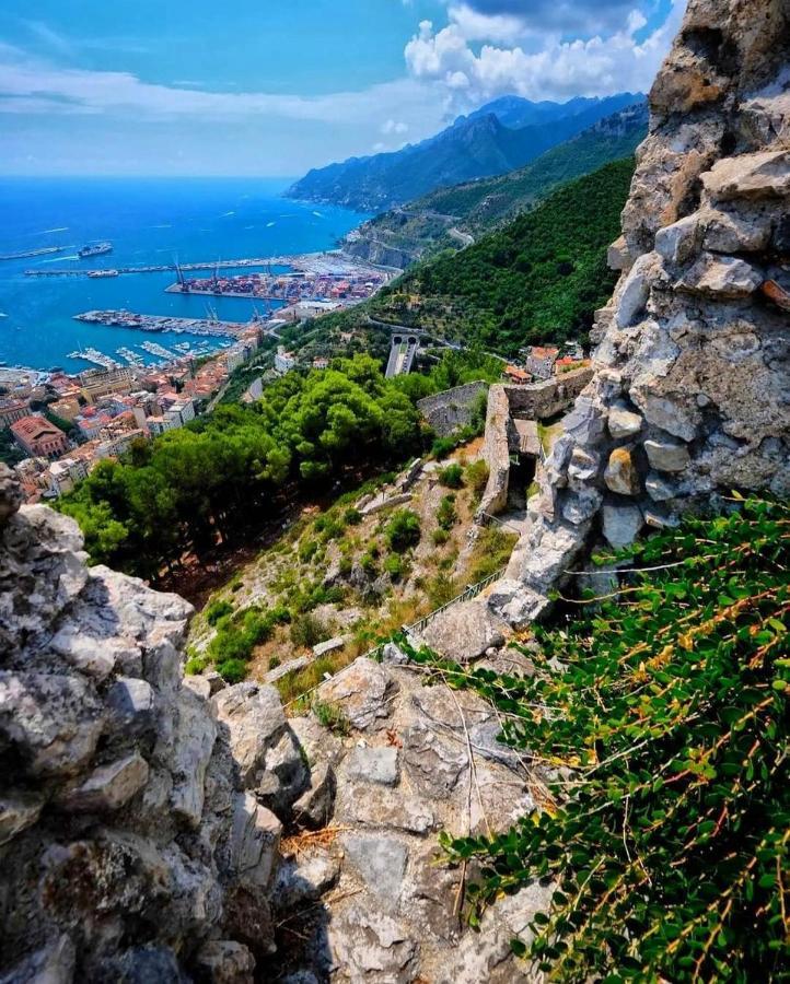 Salifornia Casa Vacanze Salerno Kültér fotó
